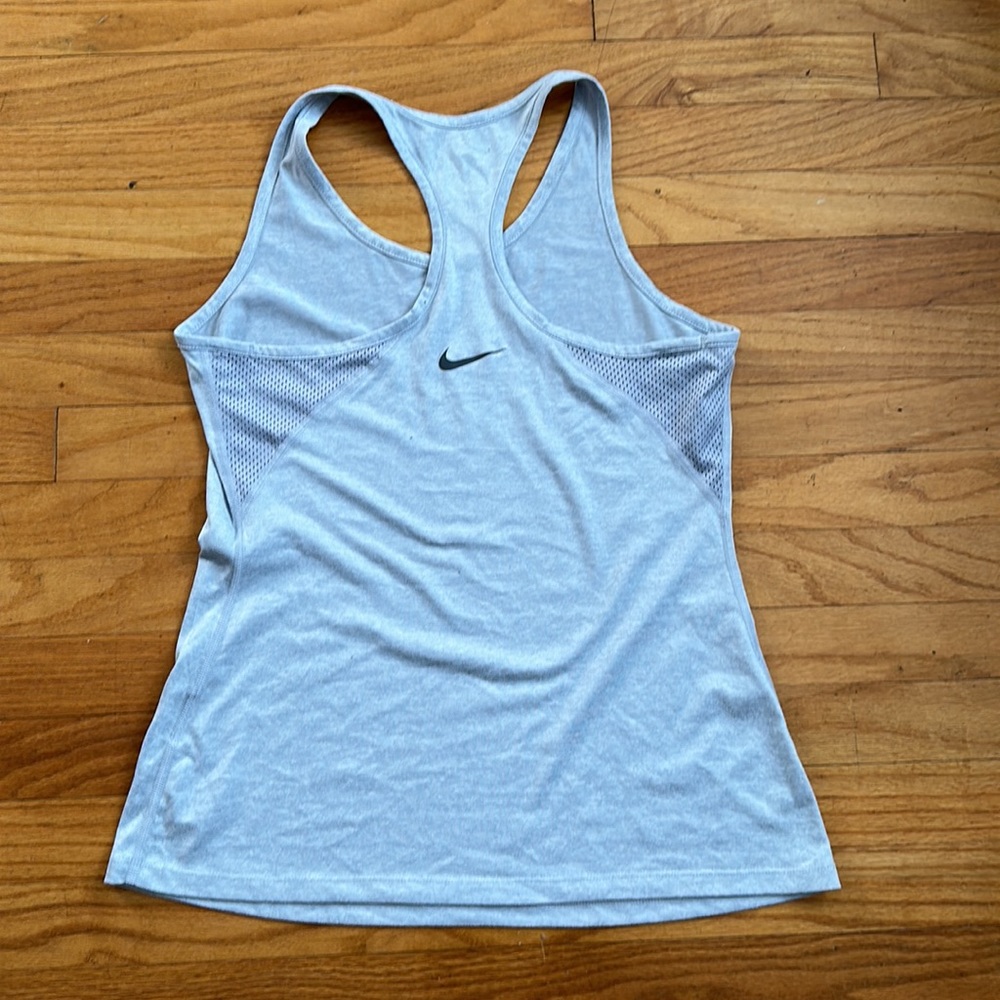 Nike racerback tank - Picture 2 of 5